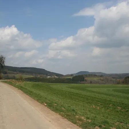 Nyaraló Im Eifelpark Mit Terrasse