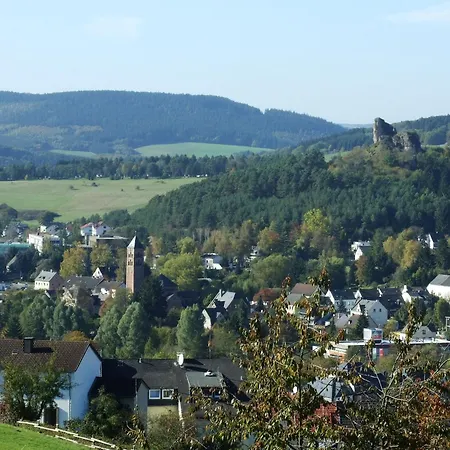 Im Eifelpark Mit Terrasse Nyaraló